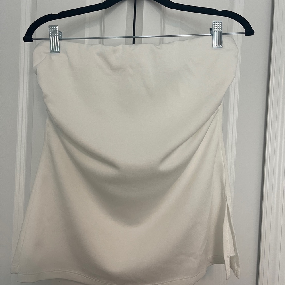 Elegant White Strapless Top